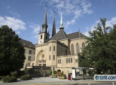 Flash Promosyon Sömestr Benelux Paris Onur Hy Ile